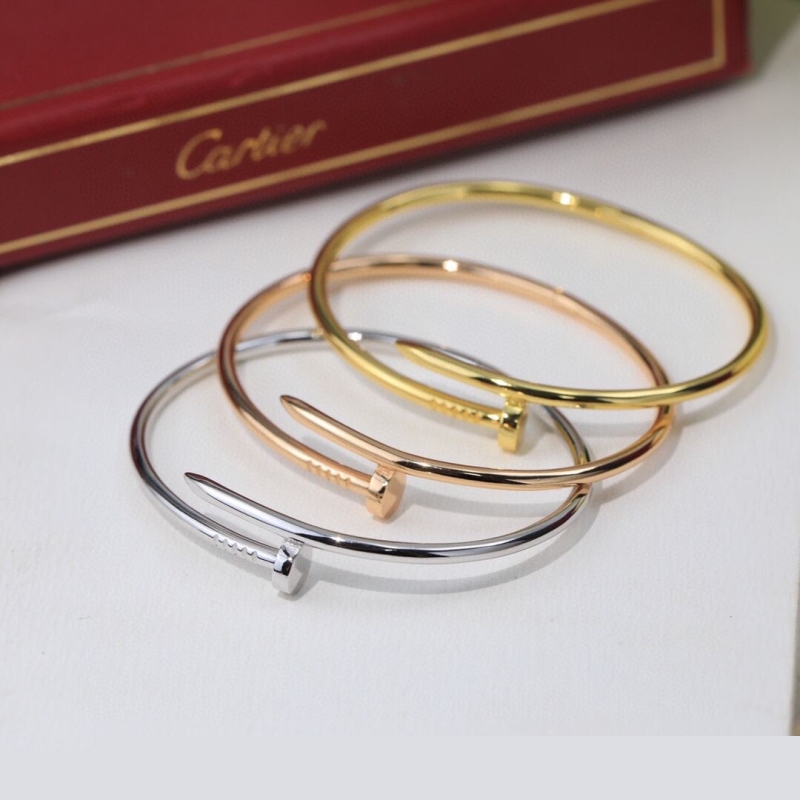 Ca*t*er bracelets